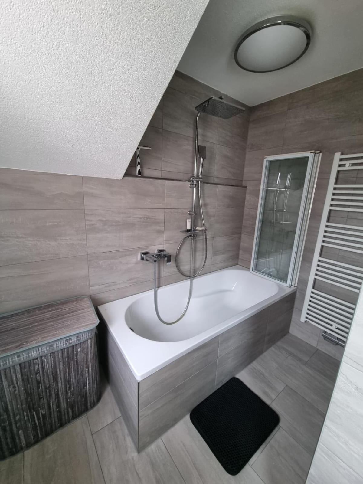 Apartment Sasu Friedrichshafen Exteriör bild