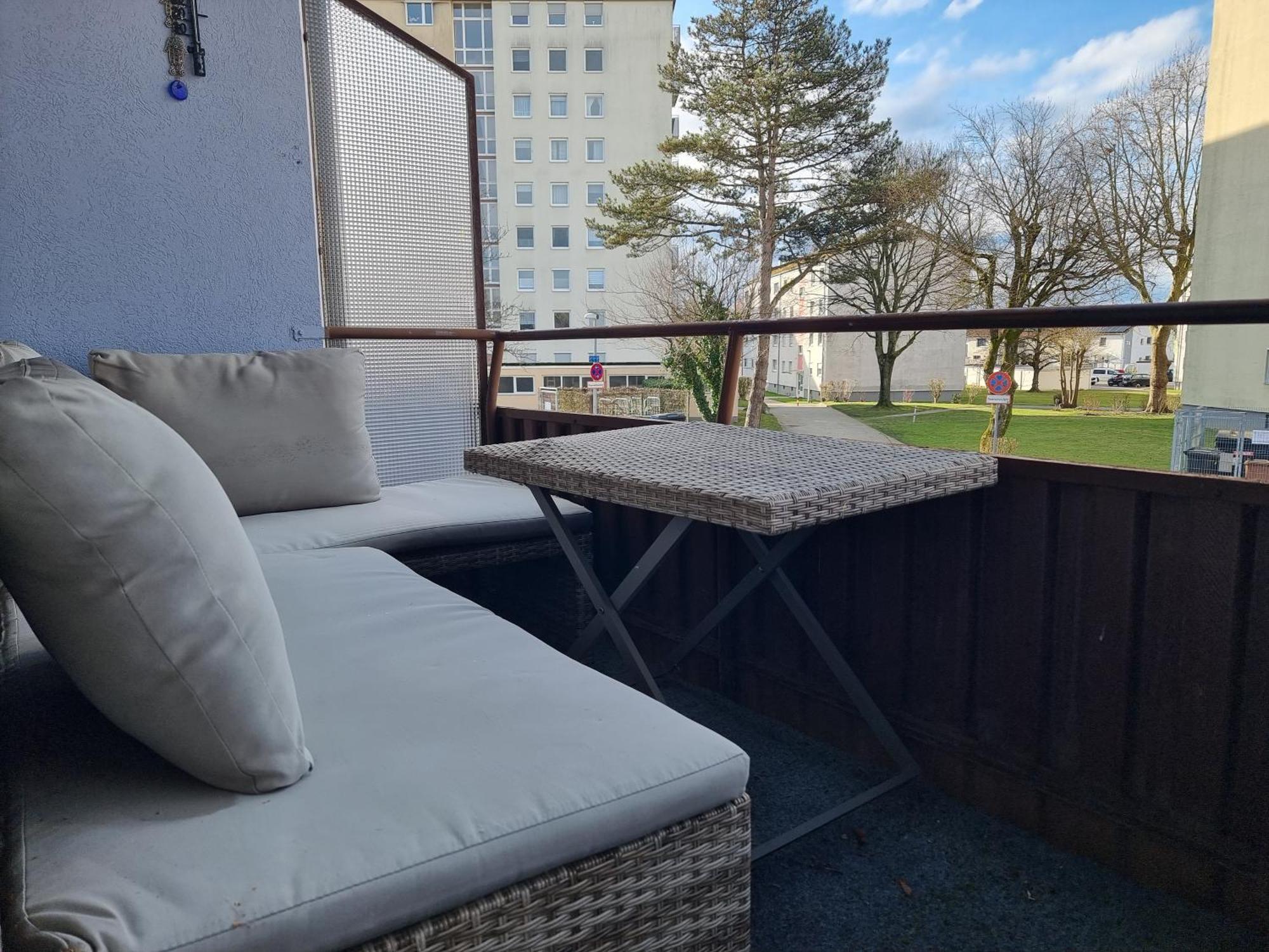 Apartment Sasu Friedrichshafen Exteriör bild